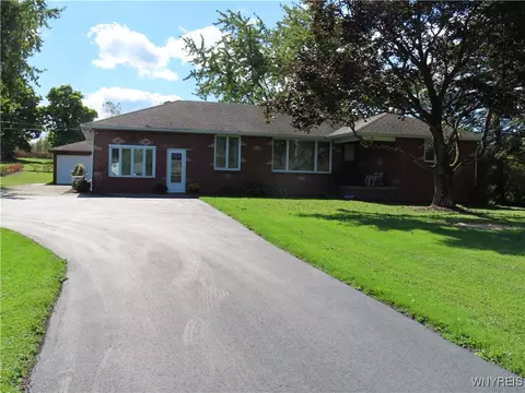 6130 Clinton St, Elma, NY 14059