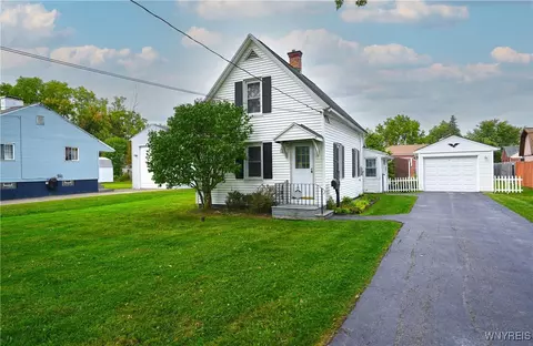 135 Helen Ave, Buffalo, NY 14219