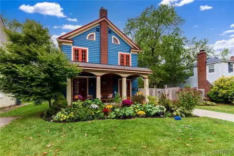 230 Hendricks Blvd, Amherst, NY 14226