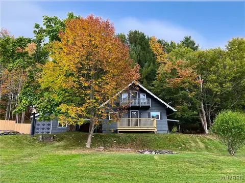 212 Sinn Rd, Bennington, NY 14037