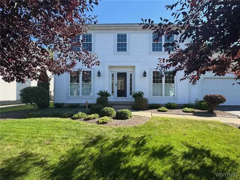 129 San Fernando Ln, East Amherst, NY 14051