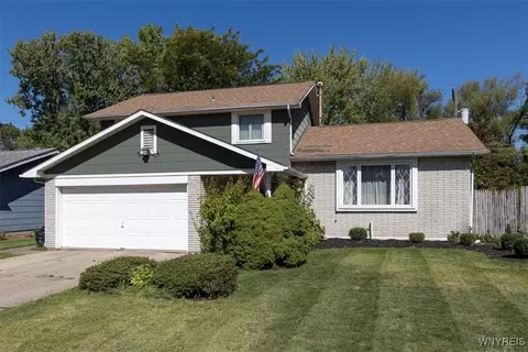 334 S Creek Dr, Depew, NY 14043