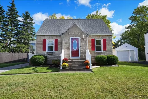 1789 Eggert Rd, Amherst, NY 14226
