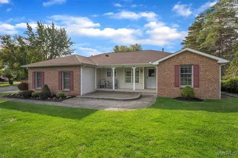 5000 Gerber Pkwy, Hamburg, NY 14075
