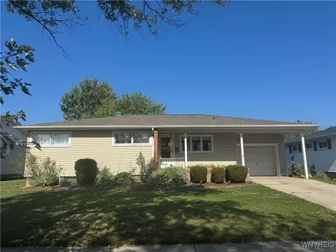 104 Greentree Rd, Tonawanda, NY 14150