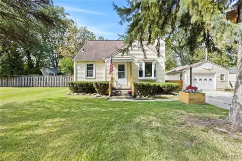 848 Eggert Dr, North Tonawanda, NY 14120