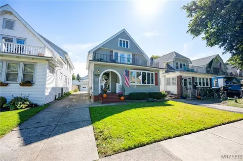 89 Melrose St, Buffalo, NY 14220