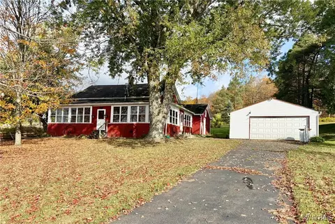 1624 Lyndon Rd, Lyndon, NY 14737
