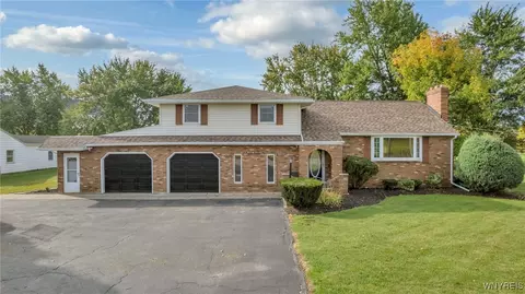 3292 Saunders Sett Rd S, Cambria, NY 14132