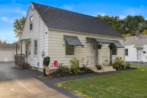 480 81st St, Niagara Falls, NY 14304