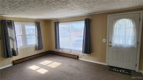 Living - 546 King St, Olean, NY 14760 photo 2 of 3