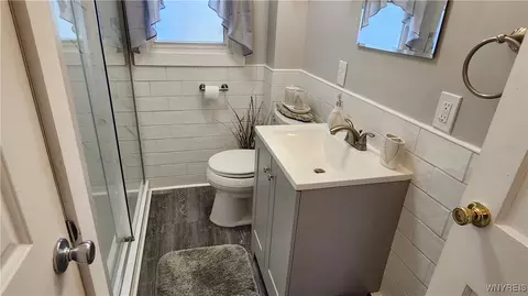 Bath - 546 King St, Olean, NY 14760 photo 1 of 4