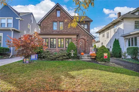 49 E Girard Blvd, Buffalo, NY 14217