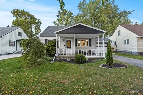 74 Fontaine Dr, Cheektowaga, NY 14215