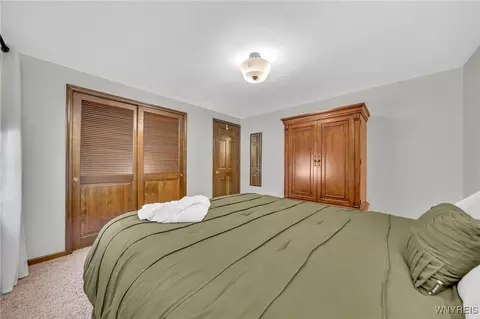 Bedroom - 196 Wayside Dr, Depew, NY 14043 photo 1 of 8