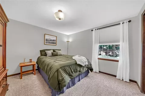 Bedroom - 196 Wayside Dr, Depew, NY 14043 photo 3 of 8