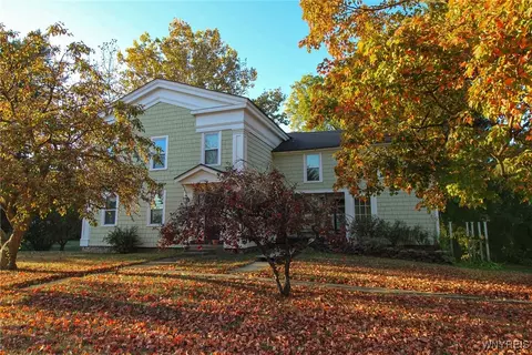 14029 Ridge Rd W, Gaines, NY 14411