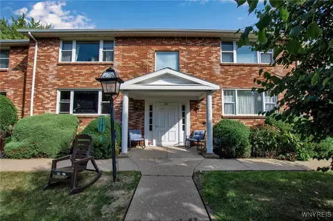 59 Old Lyme Dr #1, Amherst, NY 14221