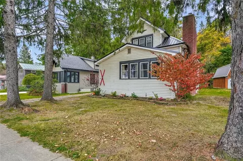 40 W Washington St, Ellicottville, NY 14731