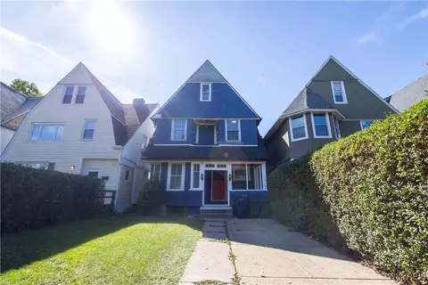 36 Lawrence Pl, Buffalo, NY 14213
