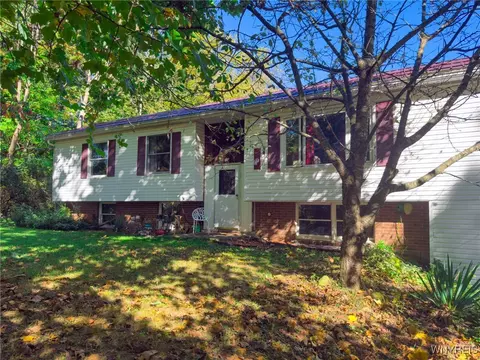 2245 Thomas Rd, Sheldon, NY 14167