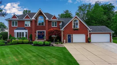6150 Walnut Creek Ct, East Amherst, NY 14051