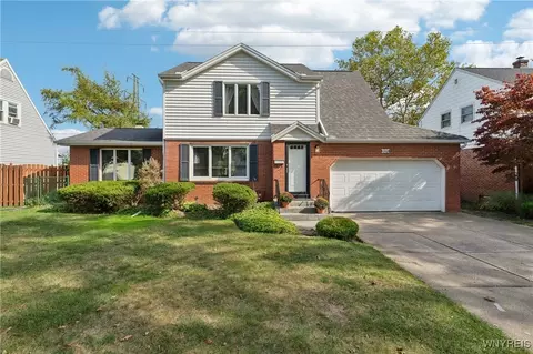 306 Ridgewood Dr, Amherst, NY 14226