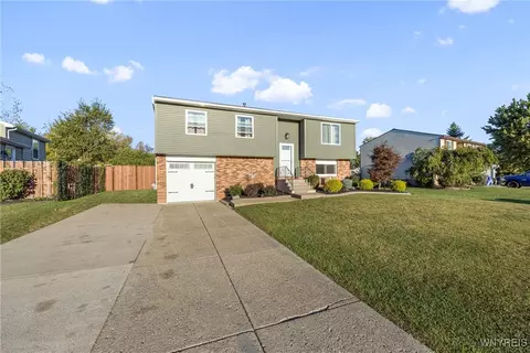 4009 Towers Pl, Hamburg, NY 14075