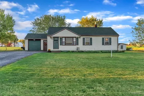2486 Lockport Rd, Wheatfield, NY 14132