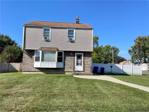 205 Covington Dr, Buffalo, NY 14220
