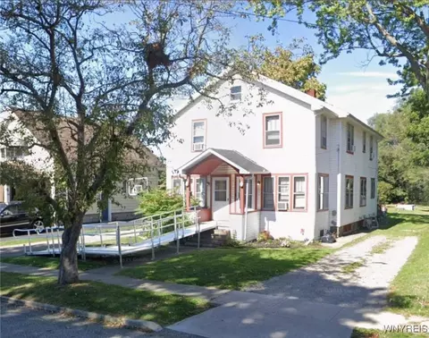 61 N Lyon St, Batavia, NY 14020