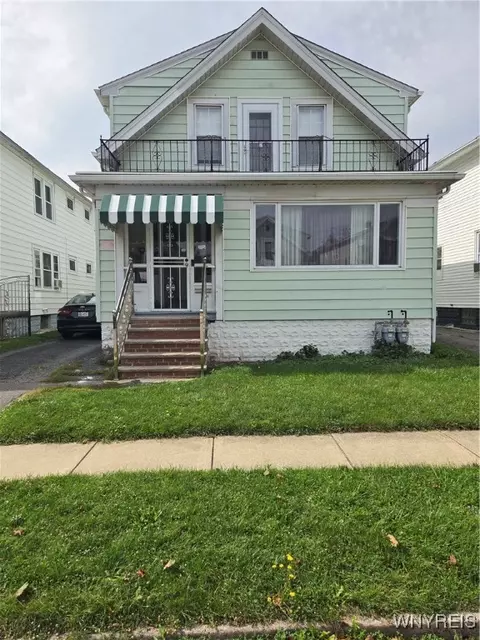 76 Preston Rd, Cheektowaga, NY 14215
