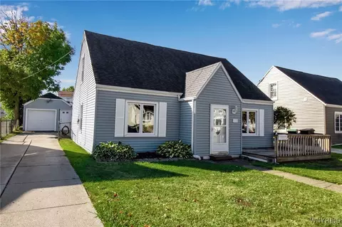 372 Tremont Ave, Kenmore, NY 14217