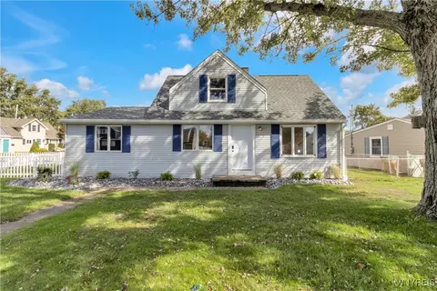 106 Gardenvale Dr, Cheektowaga, NY 14225