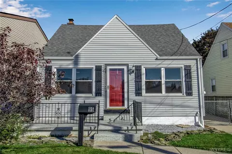95 Fernwood Ave, West Seneca, NY 14206