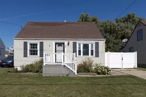 194 Chapel Ave, Cheektowaga, NY 14225