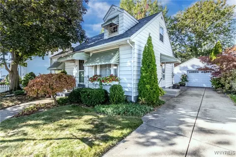 214 Pickford Ave, Buffalo, NY 14223