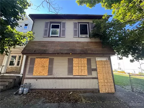 444 20th St, Niagara Falls, NY 14303