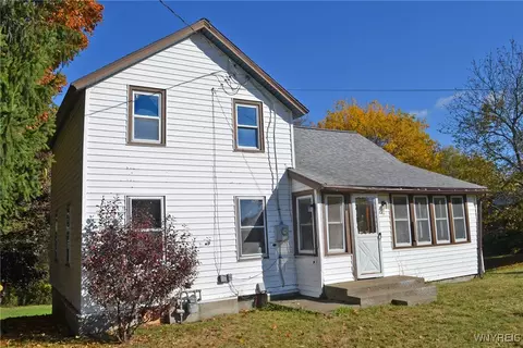 1316 Eagle St, Arcade, NY 14009