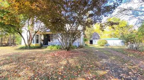 13924 Mill St, Springville, NY 14141