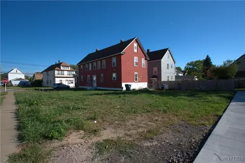 57 Wilkesbarre St, Lackawanna, NY 14218