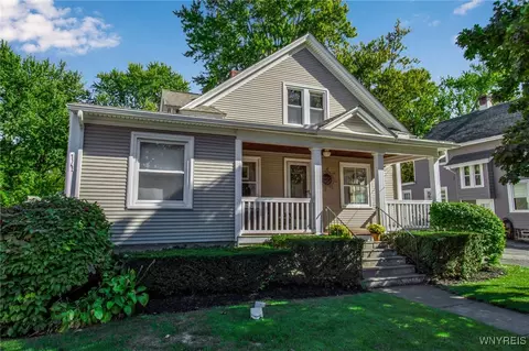 244 Lake St, Wilson, NY 14172