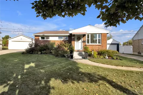 197 Heather Rd, Cheektowaga, NY 14225