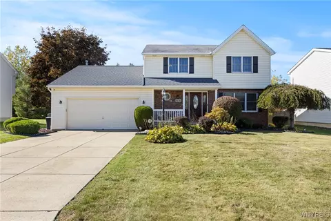 3636 Julie Ct, Wheatfield, NY 14120