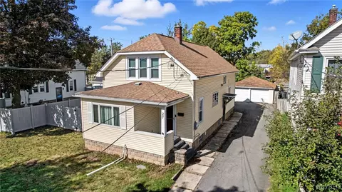 27 Saint Joseph St, Lancaster, NY 14086