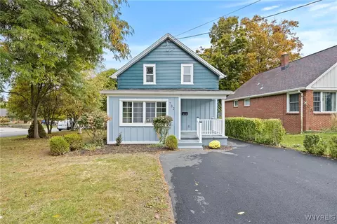 782 Main St, West Seneca, NY 14224