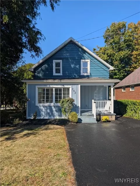 782 Main St, West Seneca, NY 14224