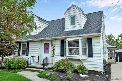 340 Kerr St, Lewiston, NY 14092