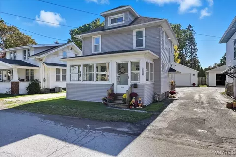 6028 King St, Newfane, NY 14108