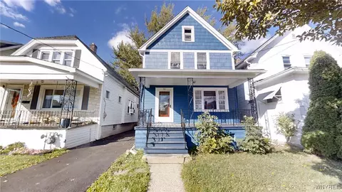36 Layer Ave, Buffalo, NY 14207